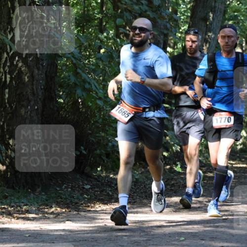 28.09.2025 - 33. Volkslauf durch das schöne Alstertal Strokosch-Dieckow http://msf.ph/oto/8970553 28.09.2025 11:54:21 Laufen 1665, 1770 meine-sportfotos.de