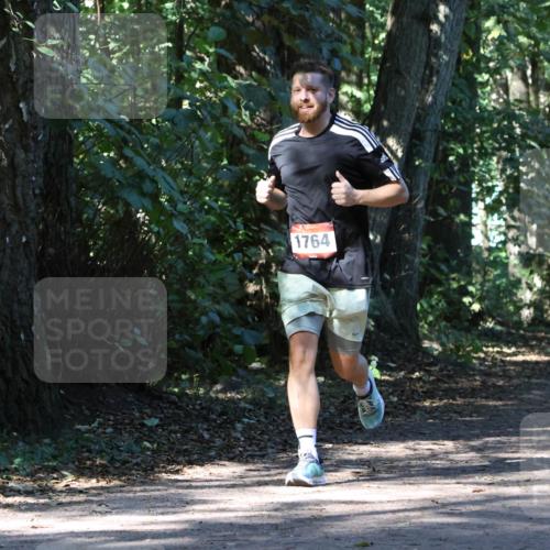 28.09.2025 - 33. Volkslauf durch das schöne Alstertal Strokosch-Dieckow http://msf.ph/oto/8970620 28.09.2025 11:55:56 Laufen 1764 meine-sportfotos.de