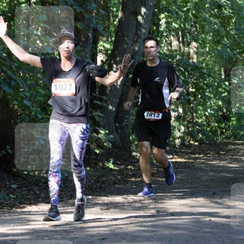 28.09.2025 - 33. Volkslauf durch das schöne Alstertal Strokosch-Dieckow http://msf.ph/oto/8970639 28.09.2025 11:56:18 Laufen 1027, 1812 meine-sportfotos.de