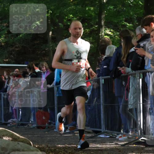 28.09.2025 - 33. Volkslauf durch das schöne Alstertal Strokosch-Dieckow http://msf.ph/oto/8970723 28.09.2025 11:52:25 Ziel 2114 meine-sportfotos.de