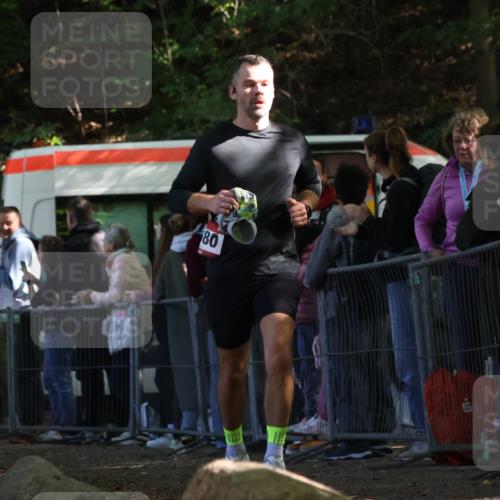 28.09.2025 - 33. Volkslauf durch das schöne Alstertal Strokosch-Dieckow http://msf.ph/oto/8970769 28.09.2025 11:52:35 Ziel 1580, 1656 meine-sportfotos.de