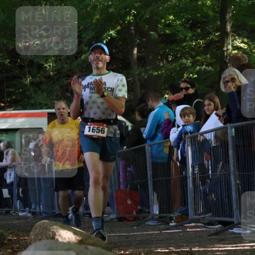28.09.2025 - 33. Volkslauf durch das schöne Alstertal Strokosch-Dieckow http://msf.ph/oto/8970849 28.09.2025 11:52:41 Ziel 1656 meine-sportfotos.de