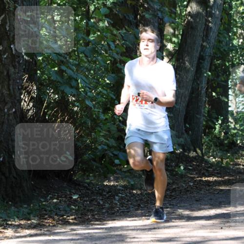 28.09.2025 - 33. Volkslauf durch das schöne Alstertal Strokosch-Dieckow http://msf.ph/oto/8970859 28.09.2025 12:01:39 Laufen 22, 1675 meine-sportfotos.de