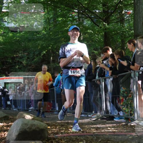 28.09.2025 - 33. Volkslauf durch das schöne Alstertal Strokosch-Dieckow http://msf.ph/oto/8970895 28.09.2025 11:52:42 Ziel 1656 meine-sportfotos.de