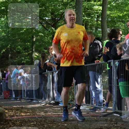 28.09.2025 - 33. Volkslauf durch das schöne Alstertal Strokosch-Dieckow http://msf.ph/oto/8970965 28.09.2025 11:52:46 Ziel 2321 meine-sportfotos.de
