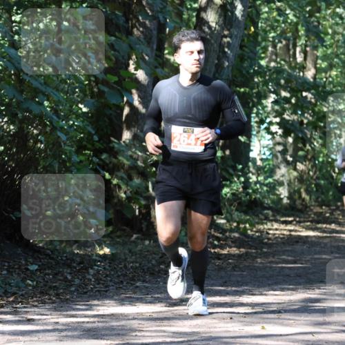28.09.2025 - 33. Volkslauf durch das schöne Alstertal Strokosch-Dieckow http://msf.ph/oto/8971010 28.09.2025 12:04:52 Laufen 2641, 1036 meine-sportfotos.de