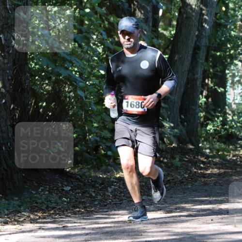28.09.2025 - 33. Volkslauf durch das schöne Alstertal Strokosch-Dieckow http://msf.ph/oto/8971030 28.09.2025 12:05:28 Laufen 1680 meine-sportfotos.de
