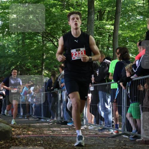 28.09.2025 - 33. Volkslauf durch das schöne Alstertal Strokosch-Dieckow http://msf.ph/oto/8971035 28.09.2025 11:52:53 Ziel 1015, 1620, 1648, 2321 meine-sportfotos.de