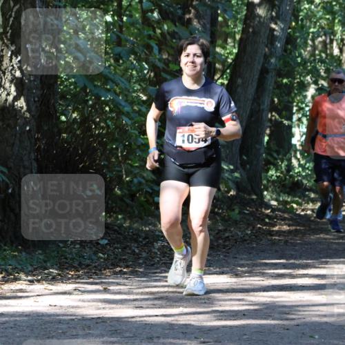 28.09.2025 - 33. Volkslauf durch das schöne Alstertal Strokosch-Dieckow http://msf.ph/oto/8971052 28.09.2025 12:06:05 Laufen 1054 meine-sportfotos.de