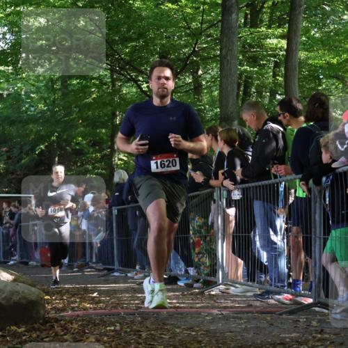 28.09.2025 - 33. Volkslauf durch das schöne Alstertal Strokosch-Dieckow http://msf.ph/oto/8971064 28.09.2025 11:52:55 Ziel 1015, 1620, 1648, 2321 meine-sportfotos.de