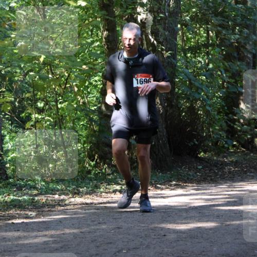 28.09.2025 - 33. Volkslauf durch das schöne Alstertal Strokosch-Dieckow http://msf.ph/oto/8971192 28.09.2025 12:09:14 Laufen 16, 96 meine-sportfotos.de
