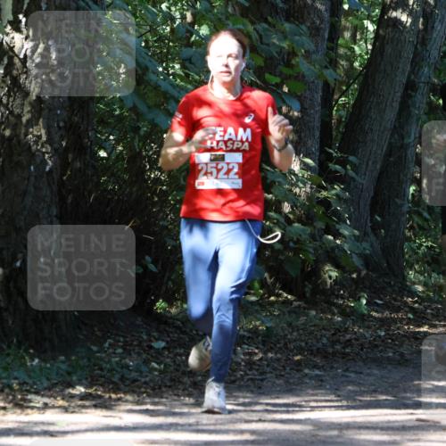 28.09.2025 - 33. Volkslauf durch das schöne Alstertal Strokosch-Dieckow http://msf.ph/oto/8971197 28.09.2025 12:09:25 Laufen 2522, 251 meine-sportfotos.de