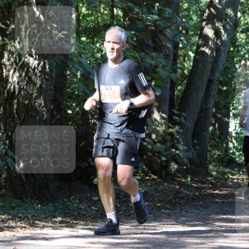 28.09.2025 - 33. Volkslauf durch das schöne Alstertal Strokosch-Dieckow http://msf.ph/oto/8971201 28.09.2025 12:09:27 Laufen 2514, 1668 meine-sportfotos.de