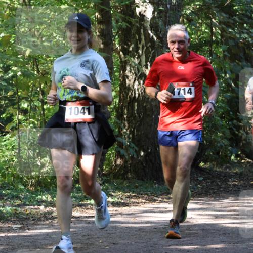 28.09.2025 - 33. Volkslauf durch das schöne Alstertal Strokosch-Dieckow http://msf.ph/oto/8971230 28.09.2025 12:10:20 Laufen 1041, 1714 meine-sportfotos.de