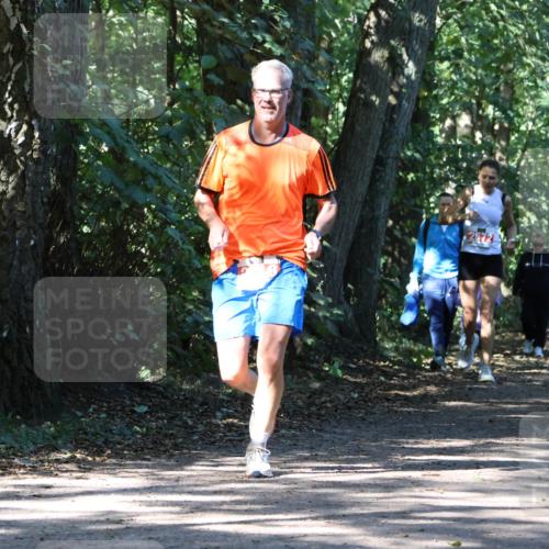 28.09.2025 - 33. Volkslauf durch das schöne Alstertal Strokosch-Dieckow http://msf.ph/oto/8971284 28.09.2025 12:11:20 Laufen  meine-sportfotos.de