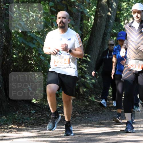 28.09.2025 - 33. Volkslauf durch das schöne Alstertal Strokosch-Dieckow http://msf.ph/oto/8971298 28.09.2025 12:11:35 Laufen 2284, 2081 meine-sportfotos.de