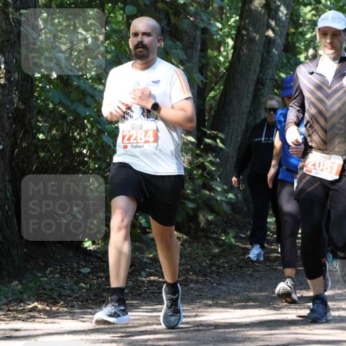 28.09.2025 - 33. Volkslauf durch das schöne Alstertal Strokosch-Dieckow http://msf.ph/oto/8971299 28.09.2025 12:11:35 Laufen 2284, 2081 meine-sportfotos.de