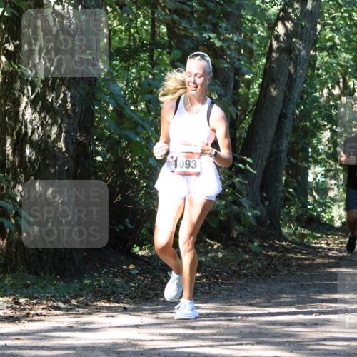 28.09.2025 - 33. Volkslauf durch das schöne Alstertal Strokosch-Dieckow http://msf.ph/oto/8971397 28.09.2025 12:13:38 Laufen 1093, 2300 meine-sportfotos.de
