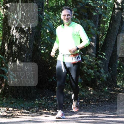 28.09.2025 - 33. Volkslauf durch das schöne Alstertal Strokosch-Dieckow http://msf.ph/oto/8971434 28.09.2025 12:14:06 Laufen 1716 meine-sportfotos.de
