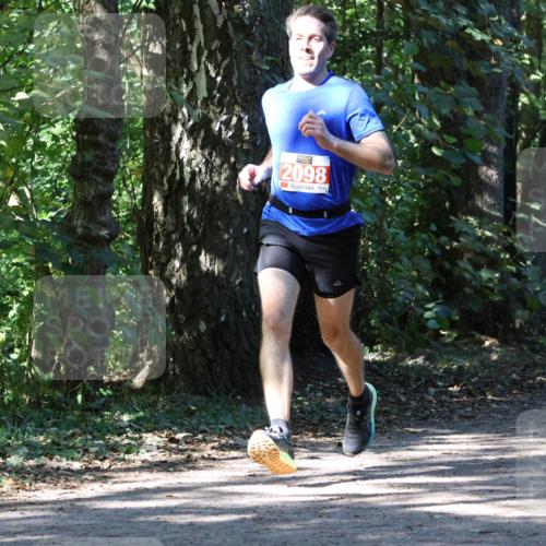 28.09.2025 - 33. Volkslauf durch das schöne Alstertal Strokosch-Dieckow http://msf.ph/oto/8971441 28.09.2025 12:14:22 Laufen 2098 meine-sportfotos.de