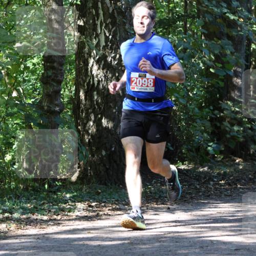 28.09.2025 - 33. Volkslauf durch das schöne Alstertal Strokosch-Dieckow http://msf.ph/oto/8971442 28.09.2025 12:14:22 Laufen 2098 meine-sportfotos.de