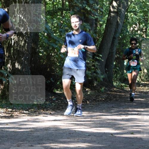 28.09.2025 - 33. Volkslauf durch das schöne Alstertal Strokosch-Dieckow http://msf.ph/oto/8971465 28.09.2025 12:14:46 Laufen 2200, 29, 2634 meine-sportfotos.de