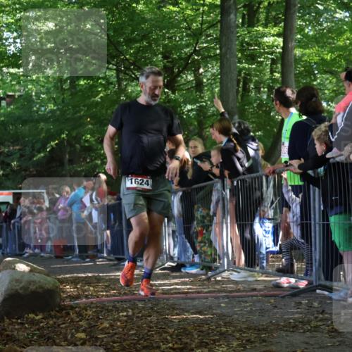 28.09.2025 - 33. Volkslauf durch das schöne Alstertal Strokosch-Dieckow http://msf.ph/oto/8971542 28.09.2025 11:53:33 Ziel 1624 meine-sportfotos.de