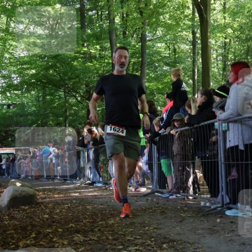 28.09.2025 - 33. Volkslauf durch das schöne Alstertal Strokosch-Dieckow http://msf.ph/oto/8971574 28.09.2025 11:53:34 Ziel 1624, 3061 meine-sportfotos.de
