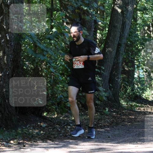 28.09.2025 - 33. Volkslauf durch das schöne Alstertal Strokosch-Dieckow http://msf.ph/oto/8971635 28.09.2025 12:17:49 Laufen 2252 meine-sportfotos.de