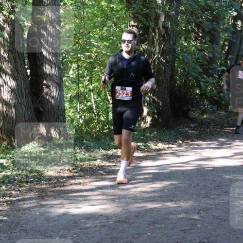 28.09.2025 - 33. Volkslauf durch das schöne Alstertal Strokosch-Dieckow http://msf.ph/oto/8971709 28.09.2025 12:20:13 Laufen 2523, 2288 meine-sportfotos.de
