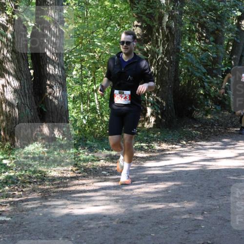 28.09.2025 - 33. Volkslauf durch das schöne Alstertal Strokosch-Dieckow http://msf.ph/oto/8971711 28.09.2025 12:20:13 Laufen 2523, 1080 meine-sportfotos.de