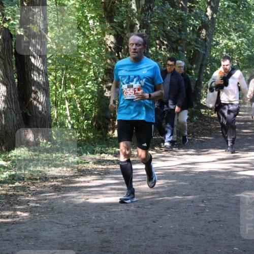 28.09.2025 - 33. Volkslauf durch das schöne Alstertal Strokosch-Dieckow http://msf.ph/oto/8971747 28.09.2025 12:20:49 Laufen 2551, 1072 meine-sportfotos.de