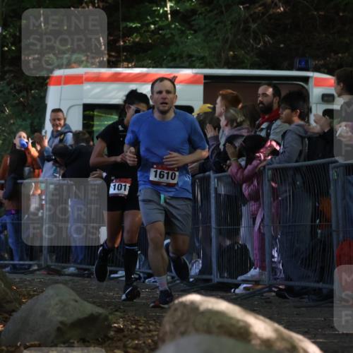 28.09.2025 - 33. Volkslauf durch das schöne Alstertal Strokosch-Dieckow http://msf.ph/oto/8971752 28.09.2025 11:54:24 Ziel 1011, 1610 meine-sportfotos.de