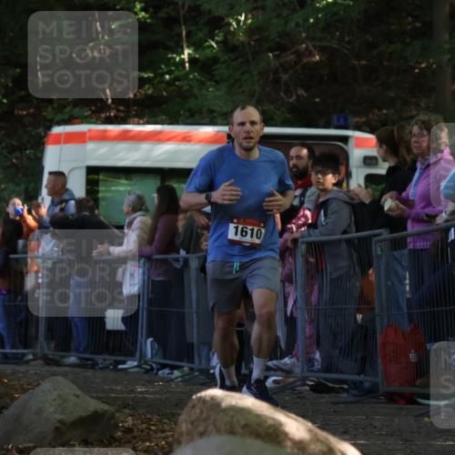 28.09.2025 - 33. Volkslauf durch das schöne Alstertal Strokosch-Dieckow http://msf.ph/oto/8971758 28.09.2025 11:54:25 Ziel 1011, 1017, 1610 meine-sportfotos.de