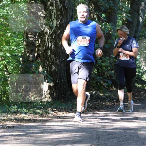 28.09.2025 - 33. Volkslauf durch das schöne Alstertal Strokosch-Dieckow http://msf.ph/oto/8971898 28.09.2025 12:24:21 Laufen 2335, 2364 meine-sportfotos.de