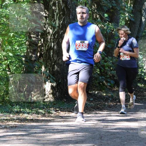 28.09.2025 - 33. Volkslauf durch das schöne Alstertal Strokosch-Dieckow http://msf.ph/oto/8971899 28.09.2025 12:24:21 Laufen 2335, 2364 meine-sportfotos.de
