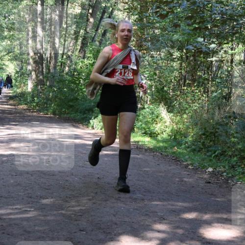 28.09.2025 - 33. Volkslauf durch das schöne Alstertal Strokosch-Dieckow http://msf.ph/oto/8971973 28.09.2025 12:26:25 Laufen 2128, 17 meine-sportfotos.de