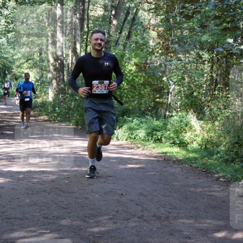 28.09.2025 - 33. Volkslauf durch das schöne Alstertal Strokosch-Dieckow http://msf.ph/oto/8971999 28.09.2025 12:26:49 Laufen 2387 meine-sportfotos.de