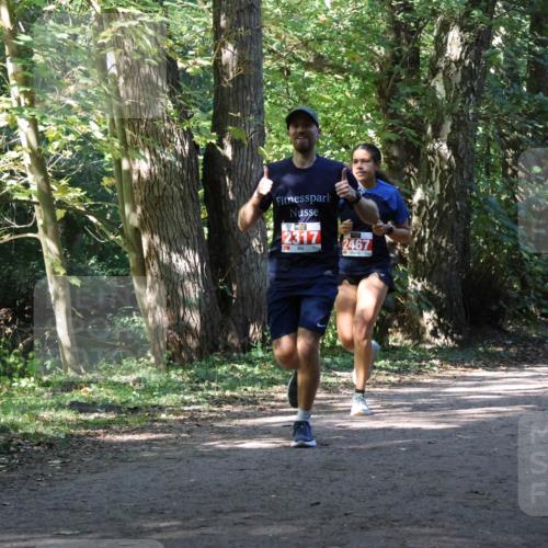 28.09.2025 - 33. Volkslauf durch das schöne Alstertal Strokosch-Dieckow http://msf.ph/oto/8972045 28.09.2025 12:27:47 Laufen 2317, 2467, 1706 meine-sportfotos.de