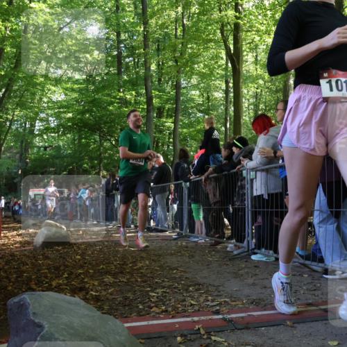28.09.2025 - 33. Volkslauf durch das schöne Alstertal Strokosch-Dieckow http://msf.ph/oto/8972054 28.09.2025 11:54:43 Ziel 1014, 1632, 1634 meine-sportfotos.de