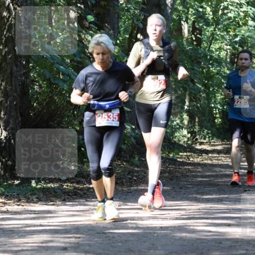28.09.2025 - 33. Volkslauf durch das schöne Alstertal Strokosch-Dieckow http://msf.ph/oto/8972138 28.09.2025 12:30:17 Laufen 2535, 92, 2285, 2286 meine-sportfotos.de