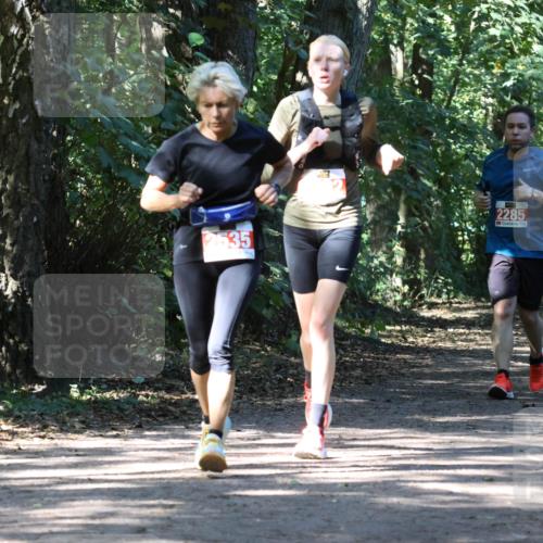 28.09.2025 - 33. Volkslauf durch das schöne Alstertal Strokosch-Dieckow http://msf.ph/oto/8972139 28.09.2025 12:30:17 Laufen 2535, 2285, 2286 meine-sportfotos.de