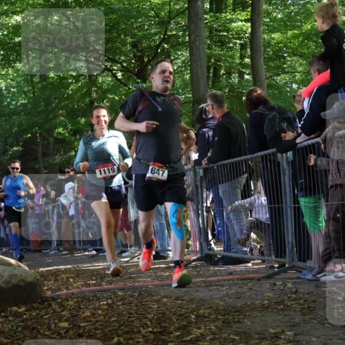 28.09.2025 - 33. Volkslauf durch das schöne Alstertal Strokosch-Dieckow http://msf.ph/oto/8972275 28.09.2025 11:55:09 Ziel 1119, 1609, 1647 meine-sportfotos.de