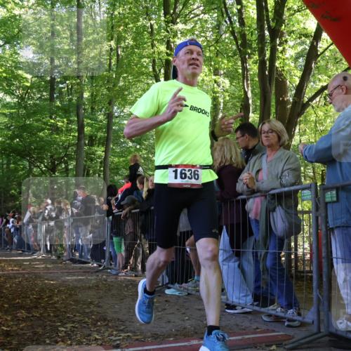 28.09.2025 - 33. Volkslauf durch das schöne Alstertal Strokosch-Dieckow http://msf.ph/oto/8972292 28.09.2025 11:55:31 Ziel 1125, 1636, 1799 meine-sportfotos.de