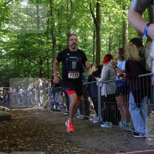 28.09.2025 - 33. Volkslauf durch das schöne Alstertal Strokosch-Dieckow http://msf.ph/oto/8972326 28.09.2025 11:56:09 Ziel 1625, 1729, 3084, 3085 meine-sportfotos.de