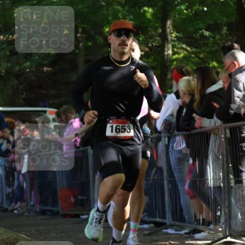 28.09.2025 - 33. Volkslauf durch das schöne Alstertal Strokosch-Dieckow http://msf.ph/oto/8972340 28.09.2025 11:56:21 Ziel 1653, 1665, 1770, 2475 meine-sportfotos.de