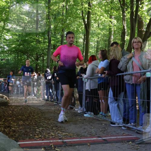 28.09.2025 - 33. Volkslauf durch das schöne Alstertal Strokosch-Dieckow http://msf.ph/oto/8972346 28.09.2025 11:56:24 Ziel 1587, 1665, 1770, 2475 meine-sportfotos.de