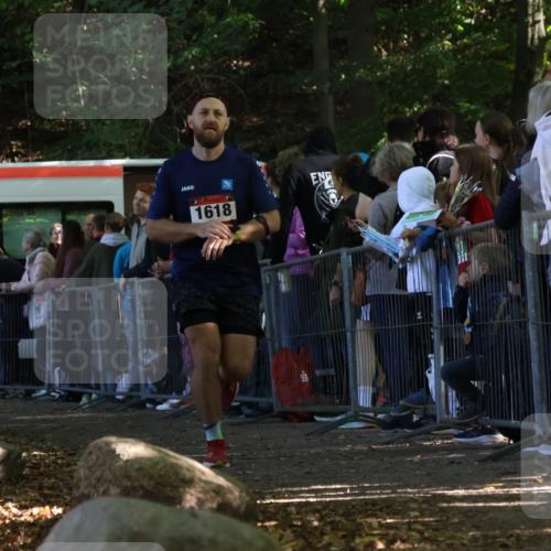 28.09.2025 - 33. Volkslauf durch das schöne Alstertal Strokosch-Dieckow http://msf.ph/oto/8972361 28.09.2025 11:56:43 Ziel 1618 meine-sportfotos.de
