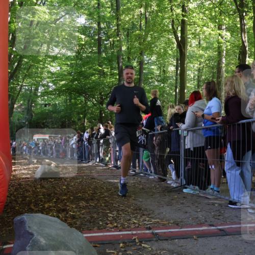 28.09.2025 - 33. Volkslauf durch das schöne Alstertal Strokosch-Dieckow http://msf.ph/oto/8972371 28.09.2025 11:56:54 Ziel 1633, 2637 meine-sportfotos.de