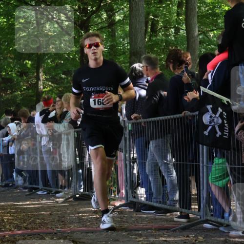 28.09.2025 - 33. Volkslauf durch das schöne Alstertal Strokosch-Dieckow http://msf.ph/oto/8972377 28.09.2025 11:57:03 Ziel 1682 meine-sportfotos.de